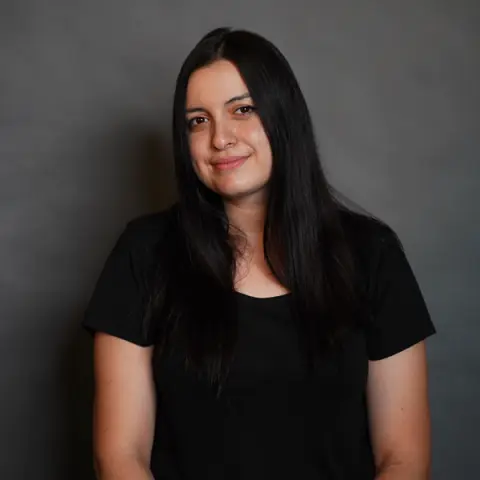 Elena, hot stone relief therapist